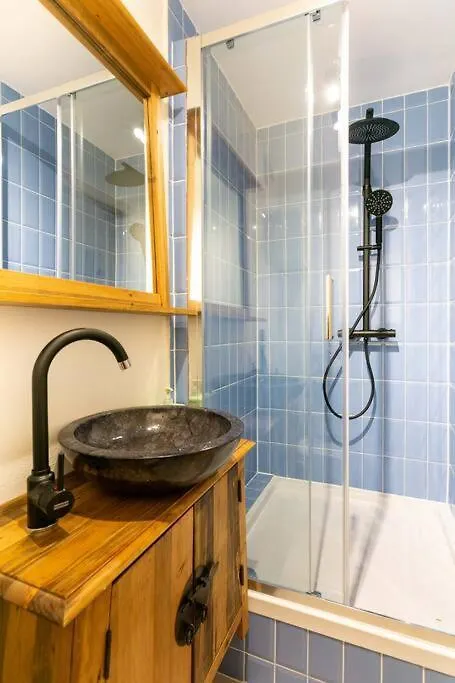 Blue Lagoon In The City Apartment Antwerp