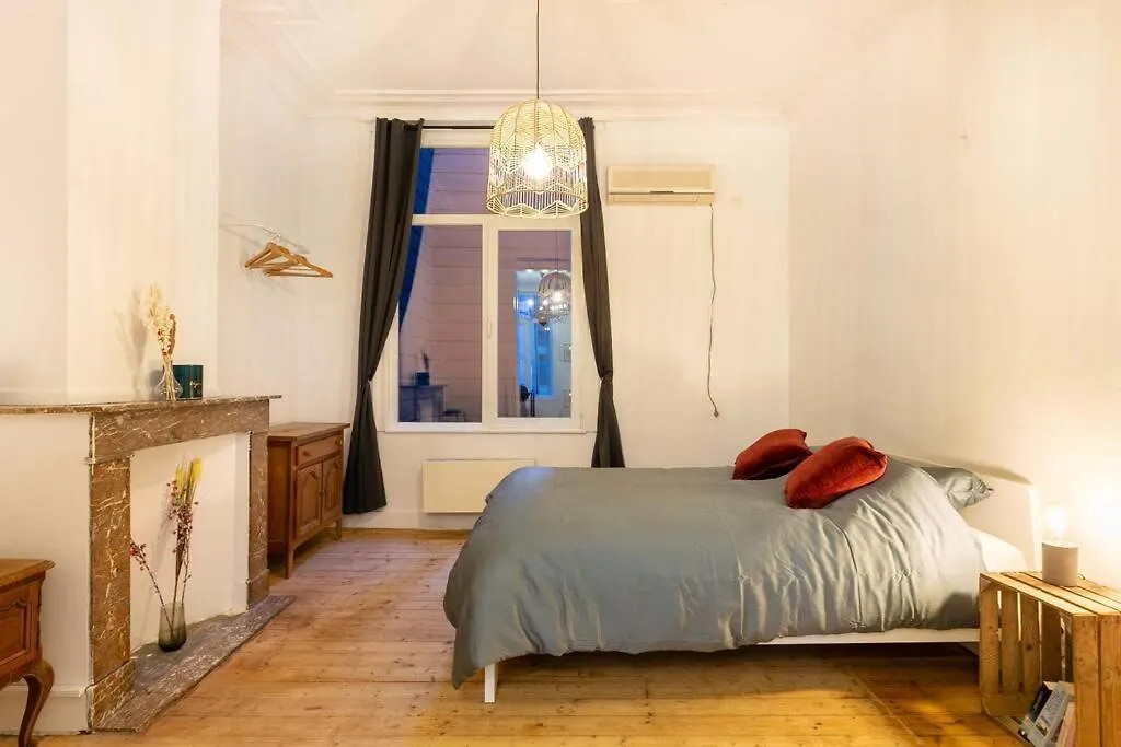 Blue Lagoon In The City Apartment Antwerp